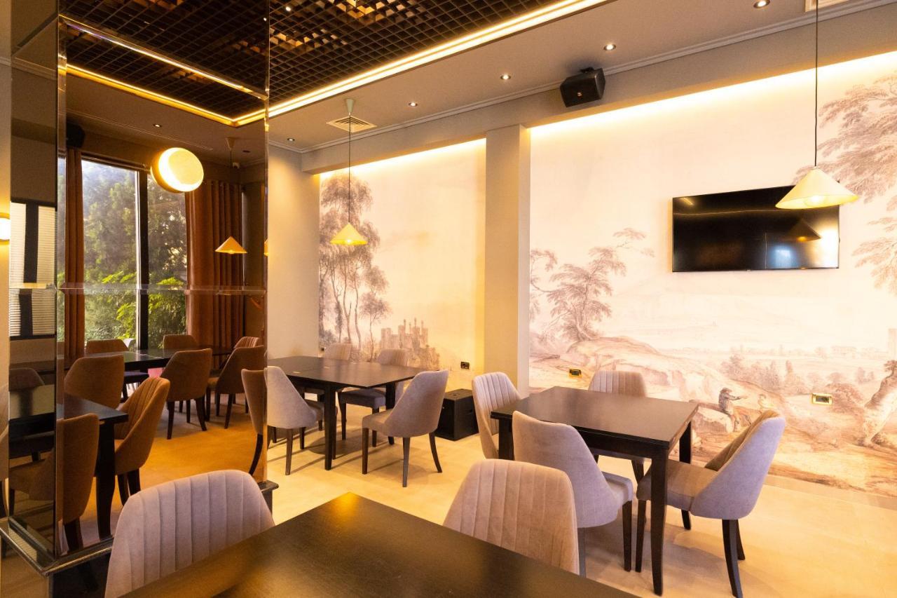 New Donantelo Hotel Vlorë Εξωτερικό φωτογραφία