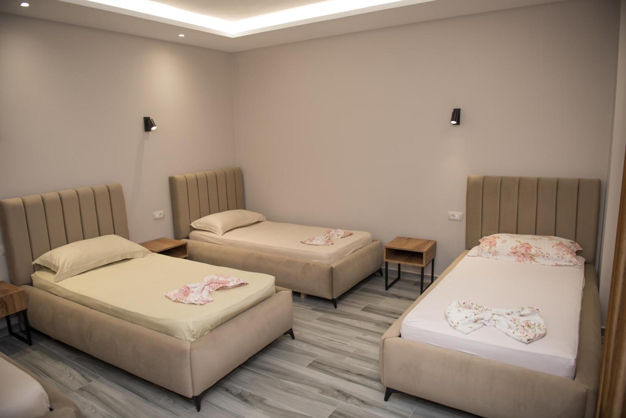New Donantelo Hotel Vlorë Εξωτερικό φωτογραφία