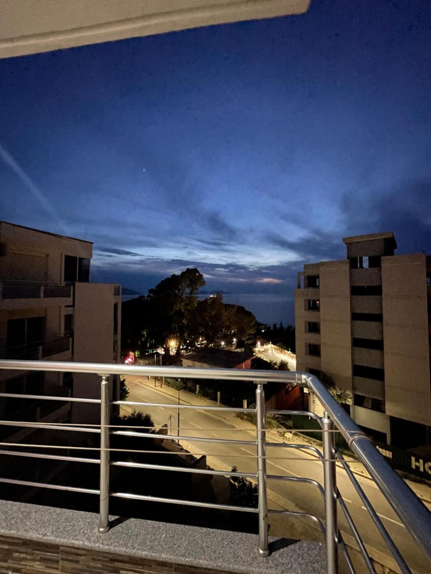 New Donantelo Hotel Vlorë Εξωτερικό φωτογραφία